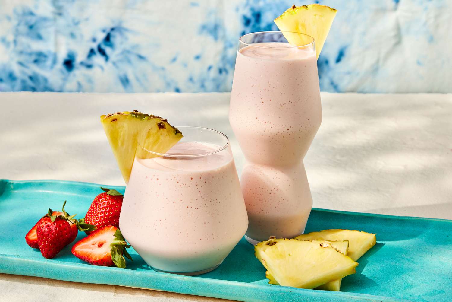 Delicious Strawberry Pineapple Smoothie: Simple Ingredients, Big Flavor